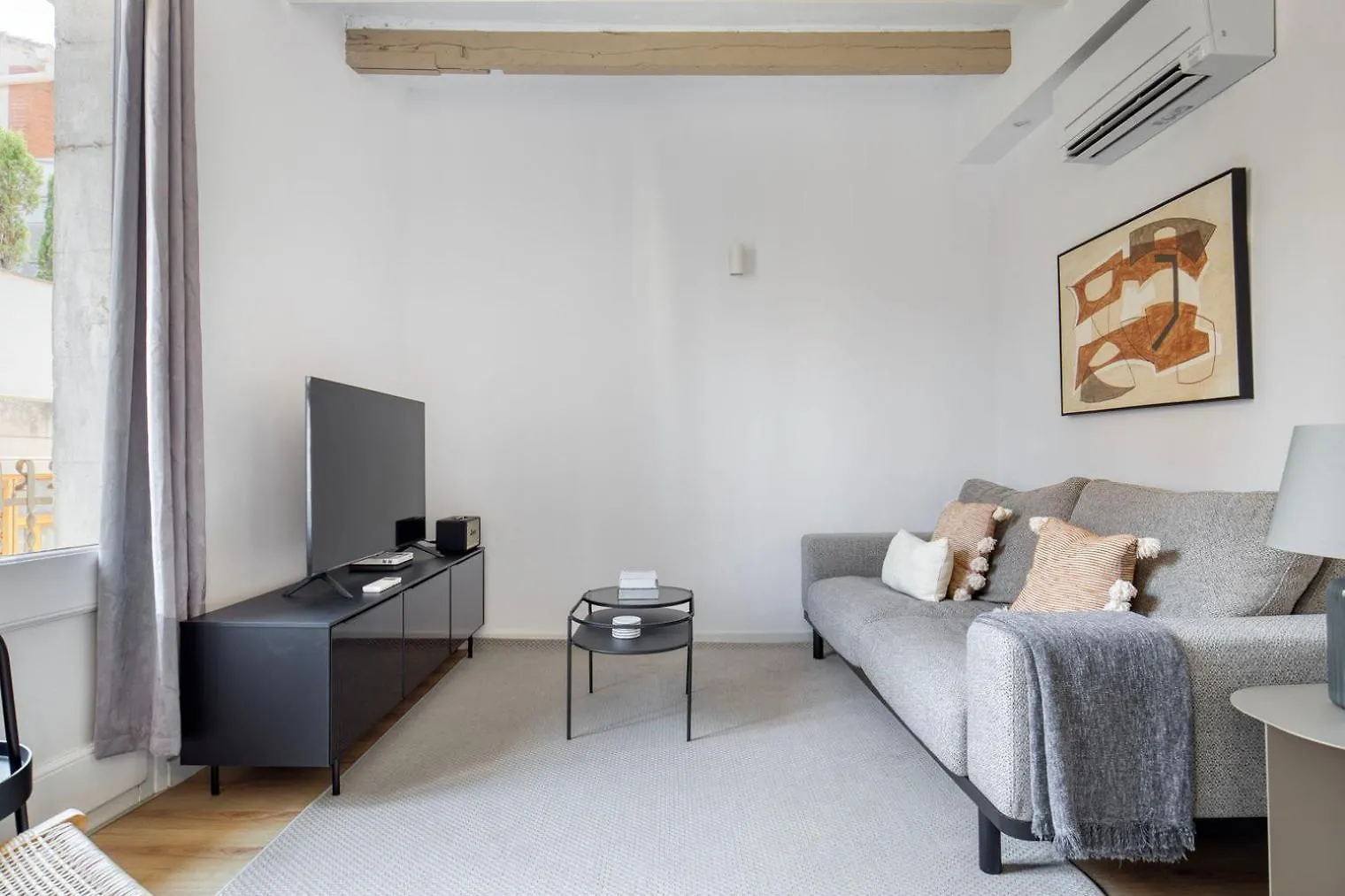 Blueground Sarria Nr Old Town Bcn-103 Appartement Barcelona